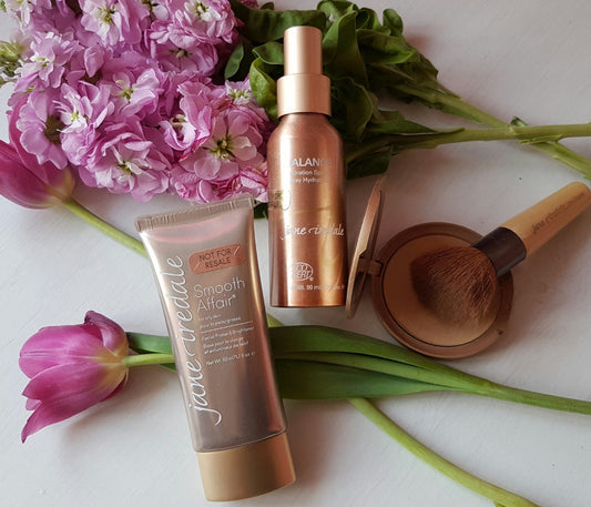 Jane Iredale Pure Pressed Base Appplication